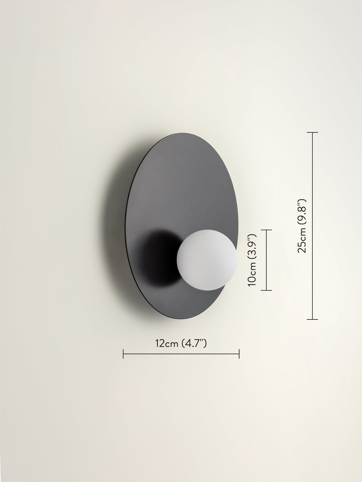 Luna - 1 light matt black wall light