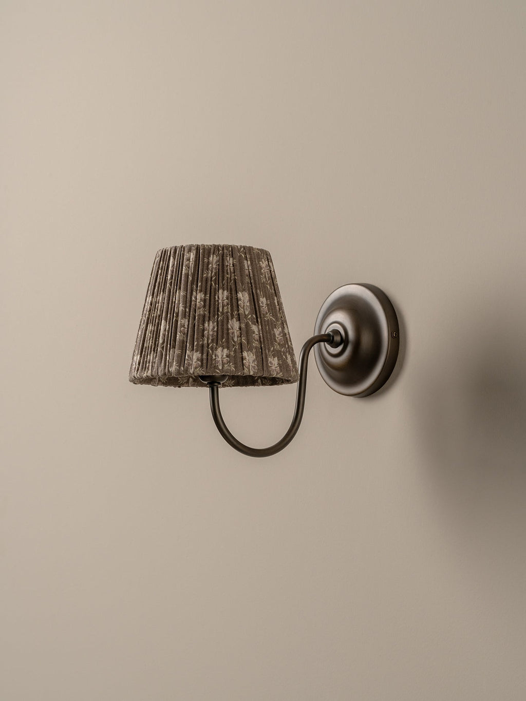 Ashbury bronze wall light