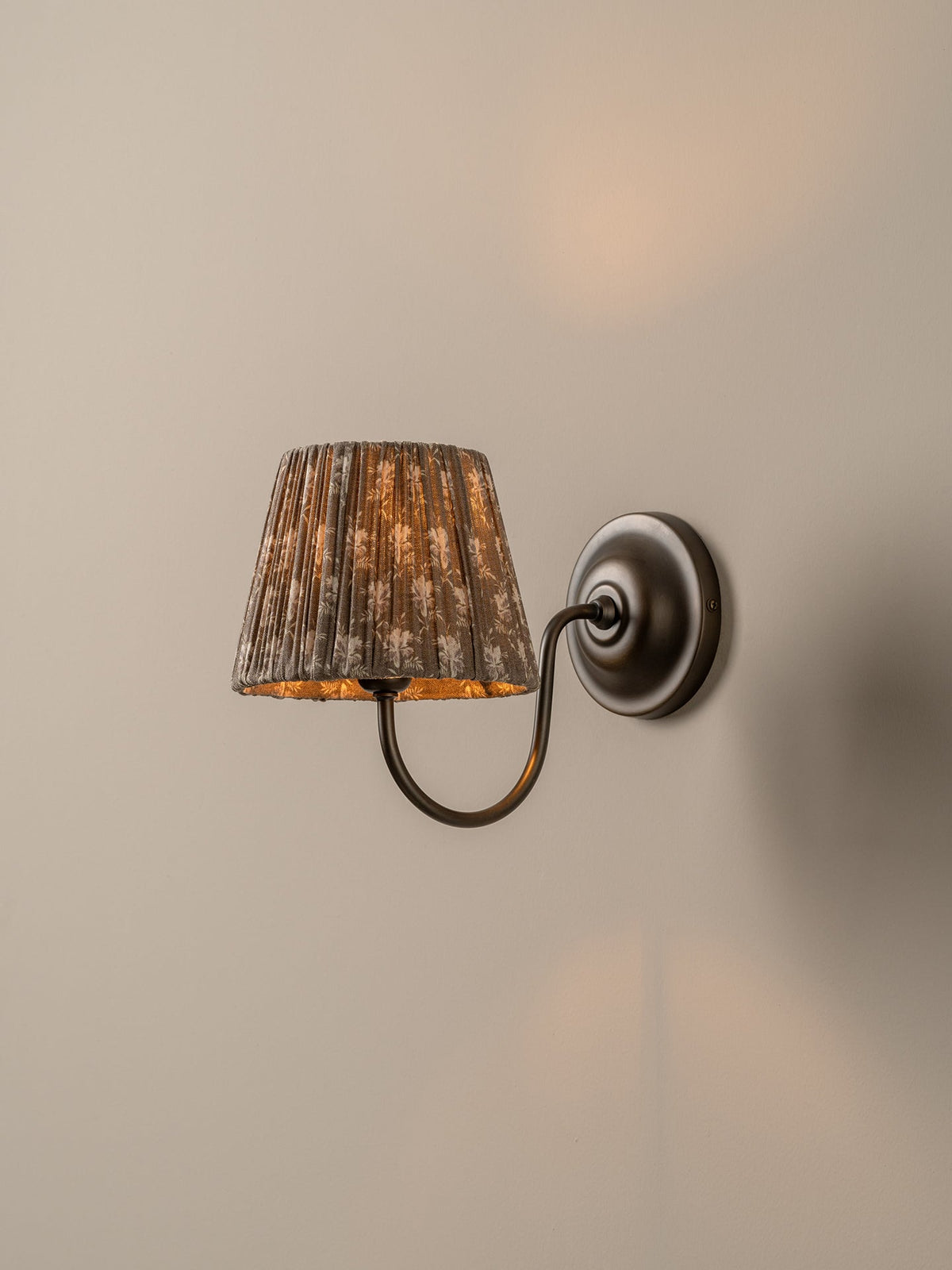 Ashbury bronze wall light
