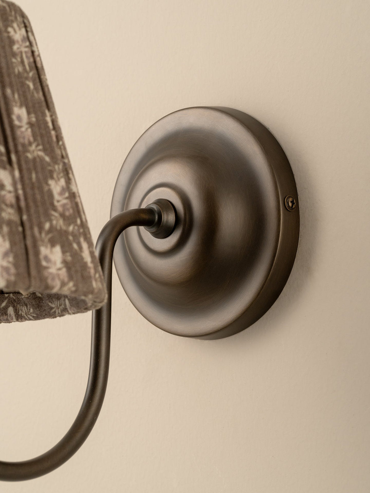 Ashbury bronze wall light