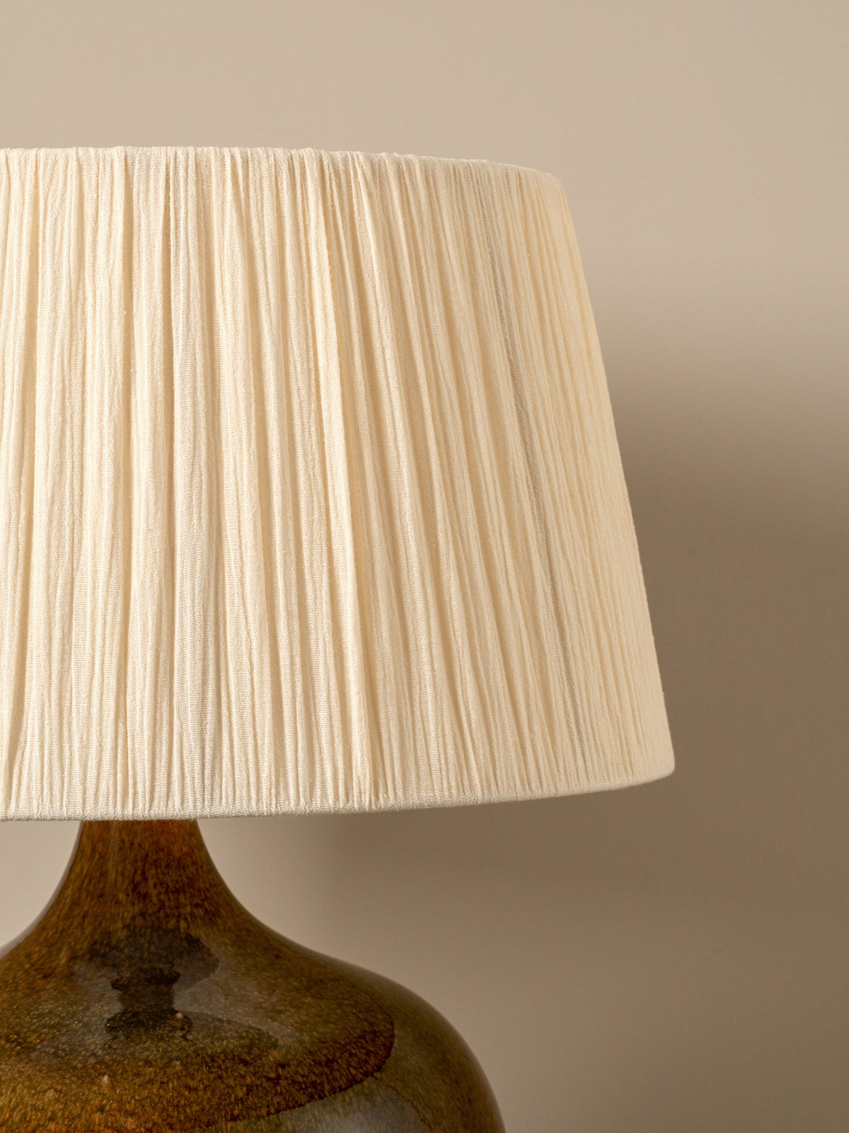 Calcot wide table lamp