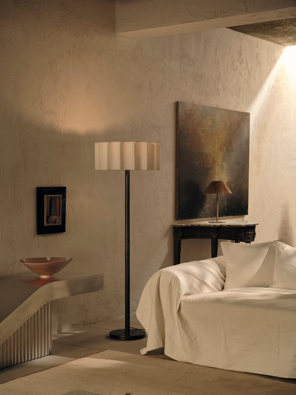 Viotti floor lamp